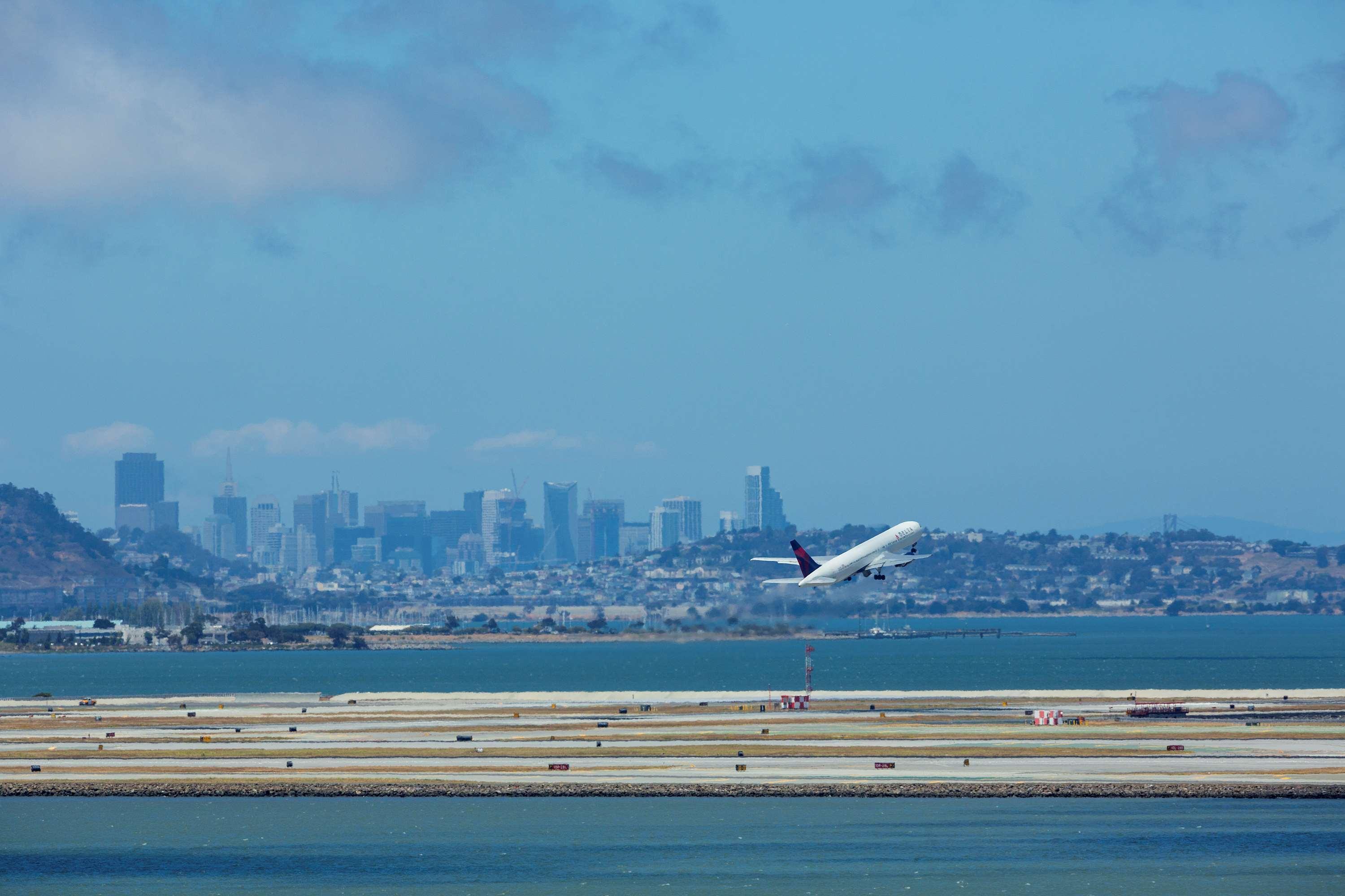 Hyatt Regency San Francisco Airport Hotel Бърлингейм Екстериор снимка